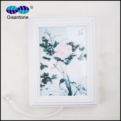 Decorative indoor panel antenna like a photo case antenna